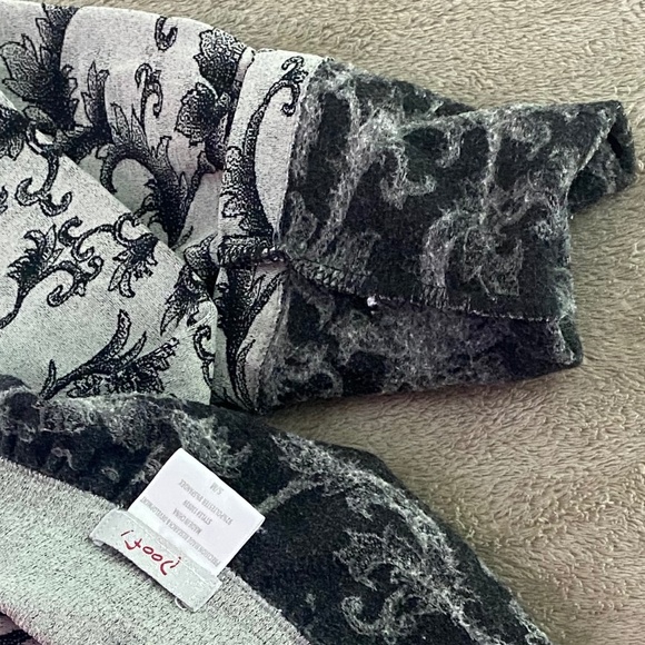 Fleece Leggings - Picture 2 of 3